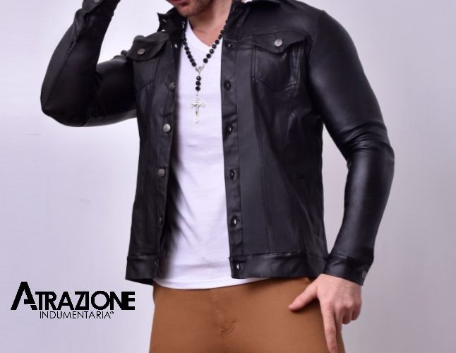 Campera Bengalina entallada con botones