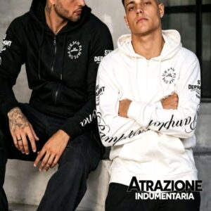 Campera de friza con capucha